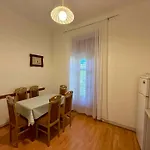 In 54892 Apartman Dramalj