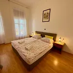 In 54892 Apartman Dramalj