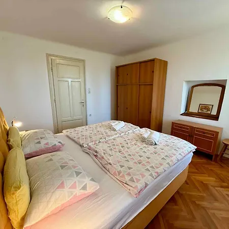 Apartment In 54892 Dramalj